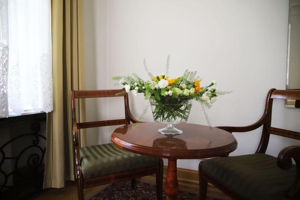 Hotel Butikowy Palac Jablonna Экстерьер фото